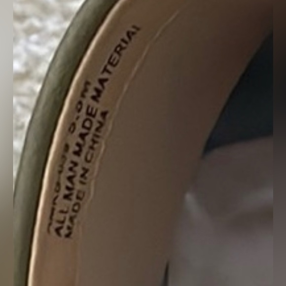 Chinese Laundry Platform Clogs - Picture 6 of 6